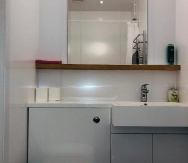 Glyncorrwg Apartment | Afan Forest BunkHouse-Fantastic 6 Rooms -Sleeps 23