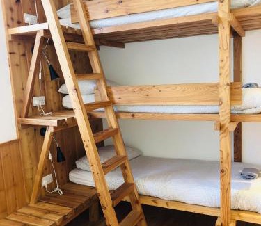 Glyncorrwg Apartment | Afan Forest BunkHouse-Fantastic 6 Rooms -Sleeps 23