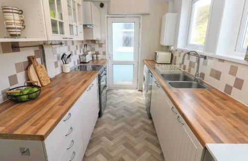 Cynonville House | Afan House - Afan Forest park