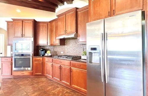 Medina Valley House | AFB Graduation Guests House Modern with Media room