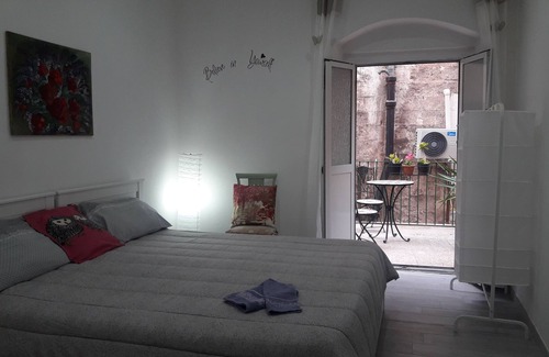 Isola del Borgo Antico House | Affittacamere Al Molo Sant'Eligio