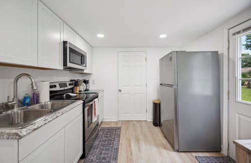 Lakeland Apartment | Affordable 2 bed/1 bath, Pet Friendly with Free Coffee