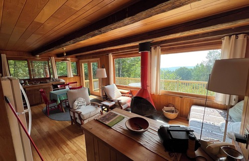 Greensboro Cottage | Affordable 2-Bedroom Cottage, Nearby Private Access to Caspian Lake