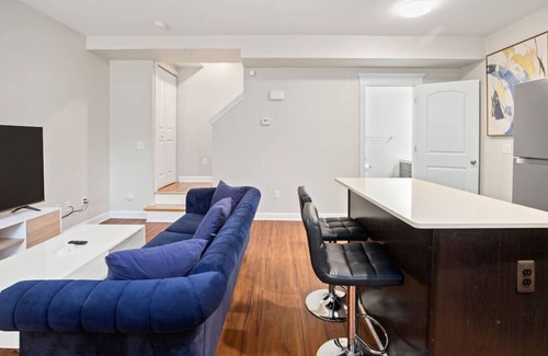 Midtown Apartment | Affordable 2-BR Heart of Detroit