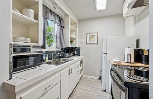 Central Oklahoma City House | Affordable 3br Vintage Home Near Paseo #14a