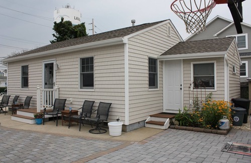 Ortley Beach Cottage | Affordable, Clean, Comfy Cottage