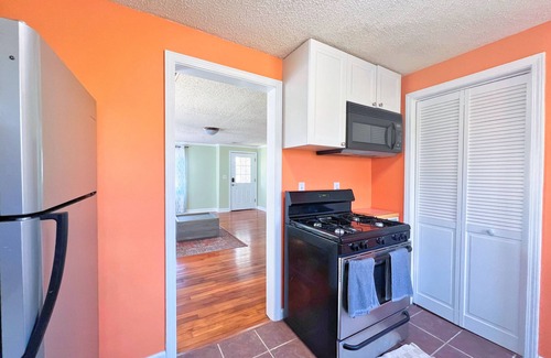 Columbia House | Affordable College Retreat near Downtown & Mizzou Campus