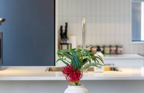 Christchurch House | Affordable Comfort 2BR with Carpark