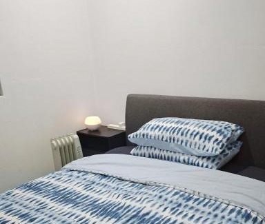 Beckenham House | Affordable & cosy, close to train station, CBD & Airport