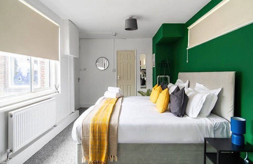 Southgate Apartment | Affordable En-Suite Studio Rooms in London, N14 2A