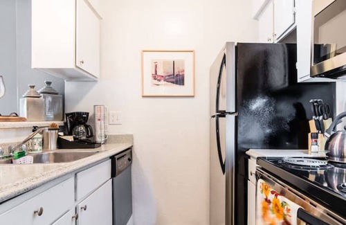 Park Central Apartment | AFFORDABLE EXTENDED STAY IN DFW!