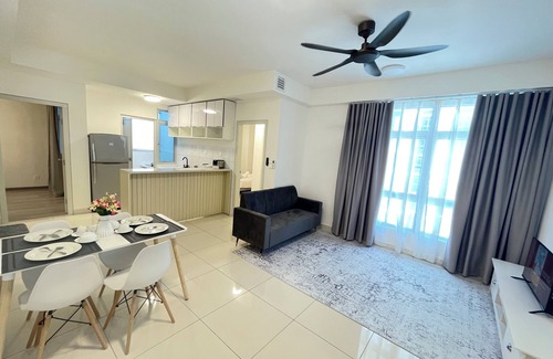 Kajang Apartment | Affordable Japanese Inspired Apartment/Jacuzzi/Sauna/Gym/Netflix+Wifi/UKM, GMI
