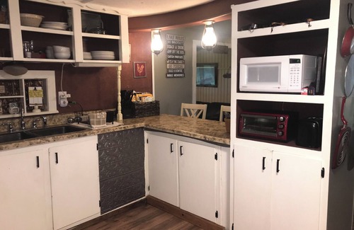 Fackler House | Affordable Lakefront Home. Nearby Guntersville Welcome Snowbirds Reduced Rates