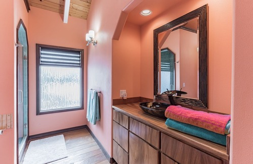 Opihihale Apartment | Affordable Luxury, Fantastic Unobstructed Ocean View with Pool by RedAwning