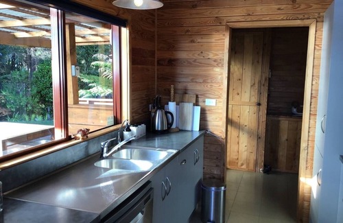 Ngaio Bay House | Affordable Luxury. Something Special 1 bedroom