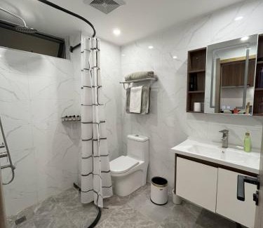 Kigali Apartment | Affordable Luxury Studio with Free Pool, Gym and Office next to Convention Center