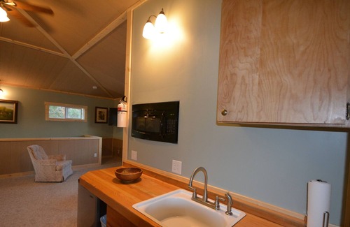 Emigrant Apartment | Affordable newly constructed apartment, walking distance to Yellowstone River