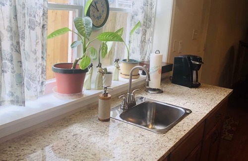 Broadmoor Apartment | Affordable & Quiet Living in New Orleans