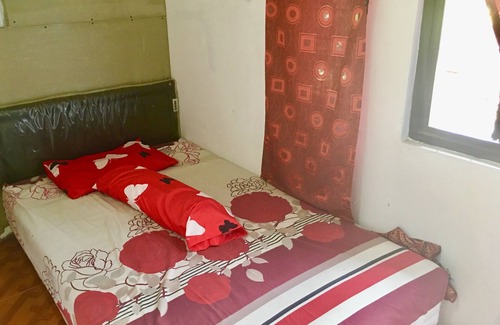 Kebayoran Lama House | Affordable Room with Private Bathroom
