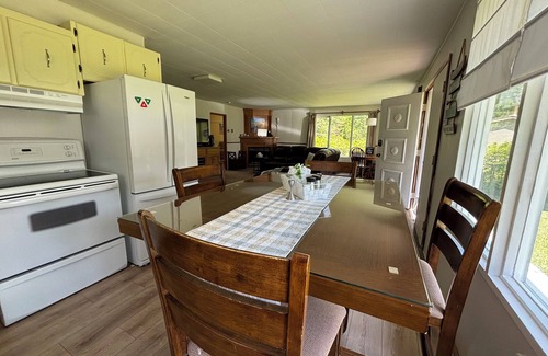 Sauble Beach House | Affordable Sauble Beach Getaway