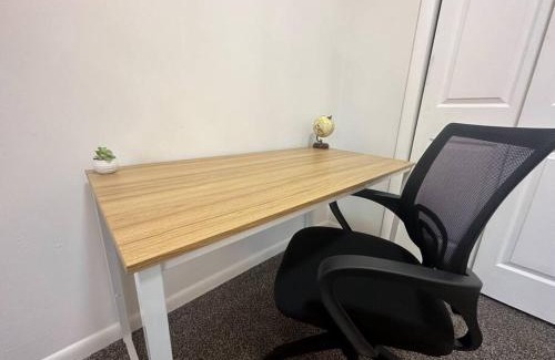 Rotterdam Apartment | Affordable Stay Near Proctors A3