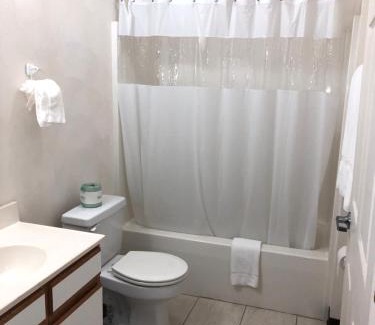 Burlington Hotel | Affordable Suites Burlington