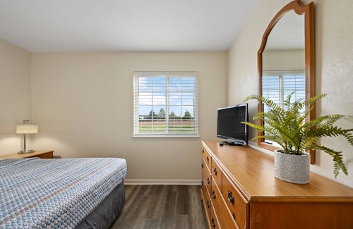 Graham Hotel | Affordable Suites Graham