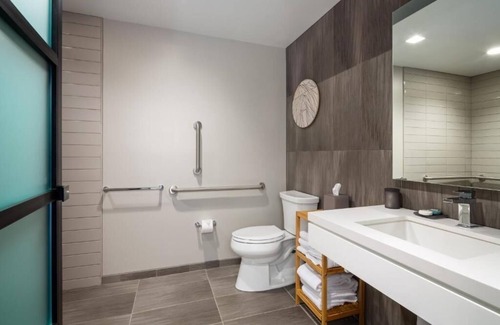 Parkway Museum District Hotel | Affordable Urban Suite with Stunning City Views | 2 Suites | Rooftop Pool