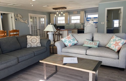 East End House | Affordable 2 bed, 1.5 bath Beach view home. Pet friendly, fenced back yard.