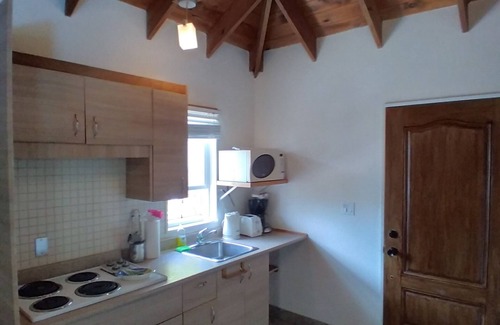 Leeward Settlement Cottage | Affordable Vacation in Turks and Caicos