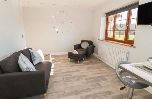 Llanrug House | Afon Rhos Bach