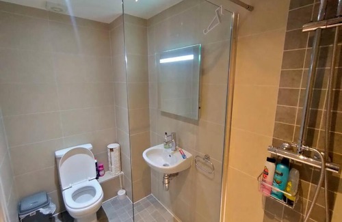 Manchester City Centre Apartment | Afordable Budget Accommodation Studio with NO WIFI