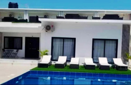 Kerr Serign Hotel | Afra Suites