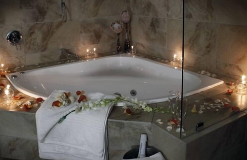 Ekurhuleni Hotel | Africa Paradise