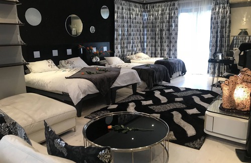 Ekurhuleni Hotel | Africa Paradise