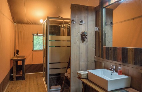 Serengeti National Park Cabin | Africa Safari Serengeti Kusini
