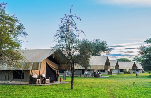 Serengeti National Park Cabin | Africa Safari Serengeti Kusini
