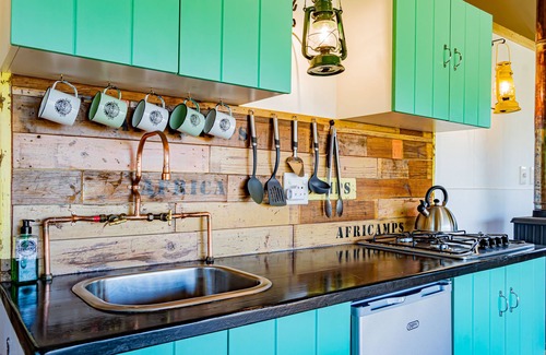 Stanford Cabin | AfriCamps at Stanford Hills Estate- Glamping