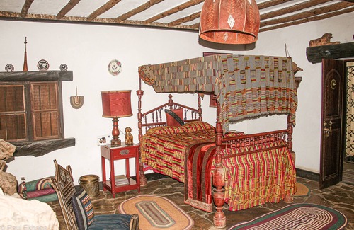 Mlolongo Bed & Breakfast | African Heritage House