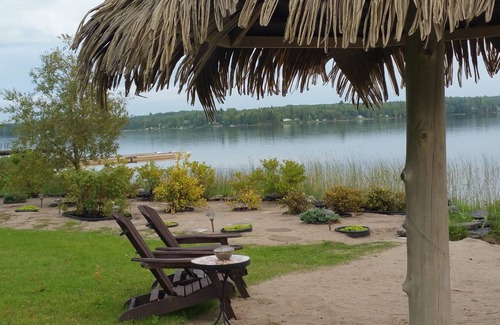 Larouche Bed & Breakfast | African Room