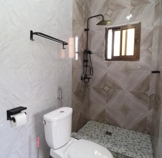 Kribi Apartment | AfriqPnB Chambre Ewondo avec Piscine