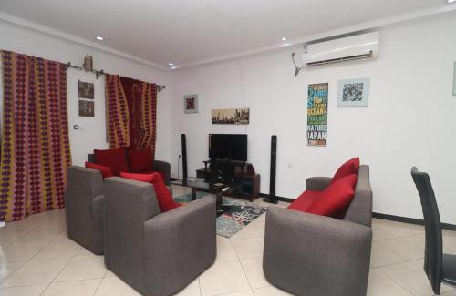 Kribi Apartment | AfriqPnB RV Villa 3 Chambres avec Piscine