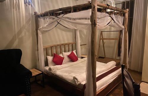 Jinja House | Afro Smile Hotel & Guest House