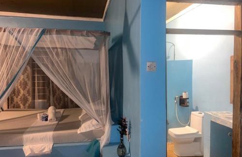 Mafia Island Bed & Breakfast | AfroWhaleSharkSafari & AfroBeachBungalows