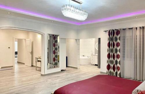 Freetown Apartment | After 5 Apartment 3 2 spacious en-suite bedrooms