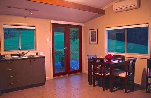 Kalang Cottage | Afterglow offers romance, luxury and indulgence amid the quiet beauty of nature