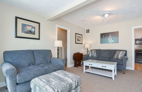 Beverly House | Afternoon Delight: Toast the beauty of the river from the waterfront deck