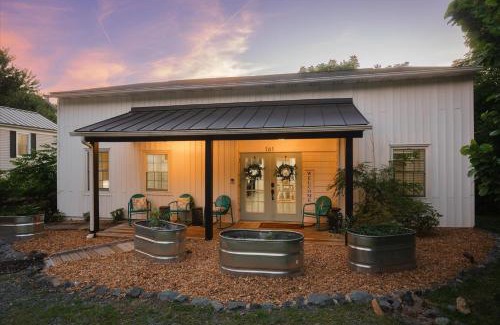 Afton House | Afton Clubhouse