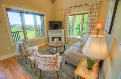 Afton Cabin | Afton Mtn. Vineyards: Ana | 1 Bed, 1 Bath