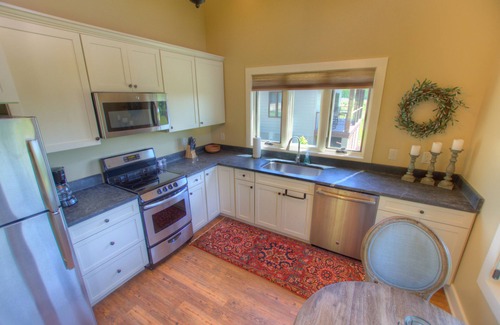 Afton Cabin | Afton Mtn. Vineyards: Cadus | 1 Bed, 1 Bath